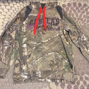 Cabela’s hooded sweatshirt